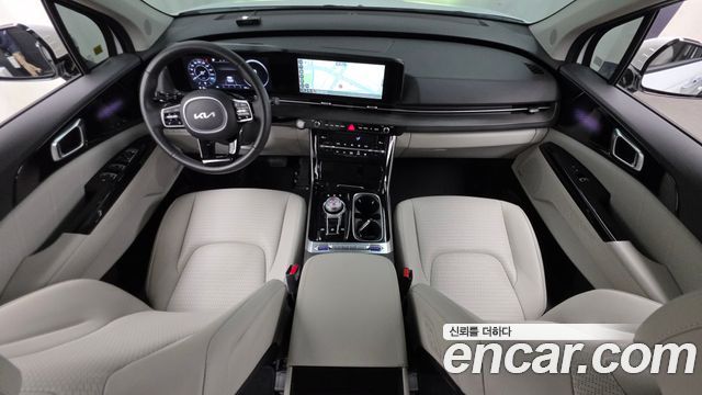 Kia Canival 2023 — photo 10