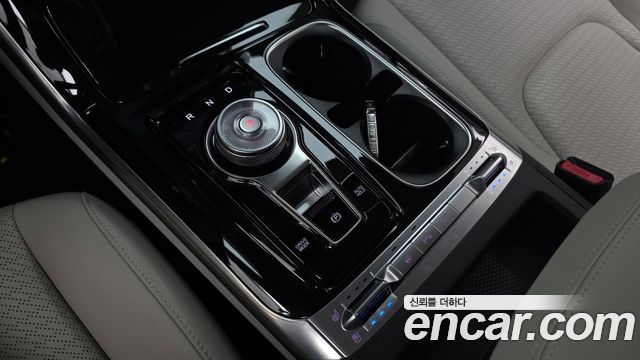Kia Canival 2023 — photo 12