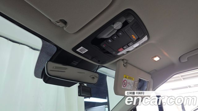 Kia Canival 2023 — photo 24