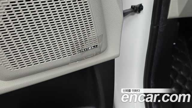 Kia Canival 2023 — photo 31