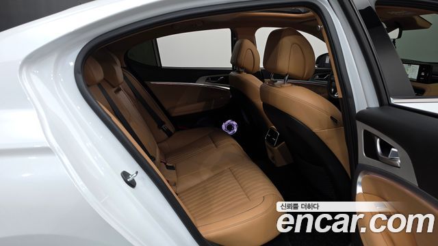 Genesis G70 2024 — photo 17