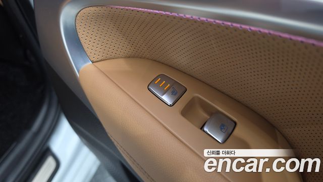 Genesis G70 2024 — photo 30