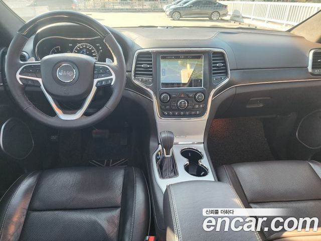 Jeep Cherokee 2018 — photo 8
