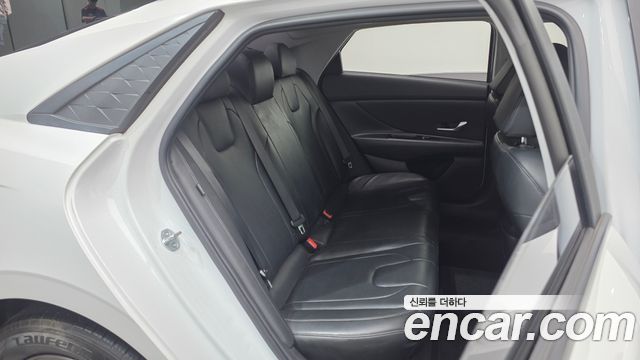 Hyundai AVANTE 2024 — photo 12