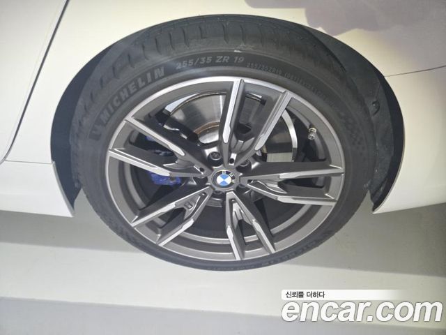 BMW 3-Series 2022 — photo 6