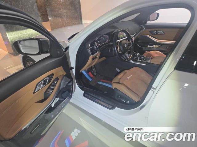 BMW 3-Series 2022 — photo 16