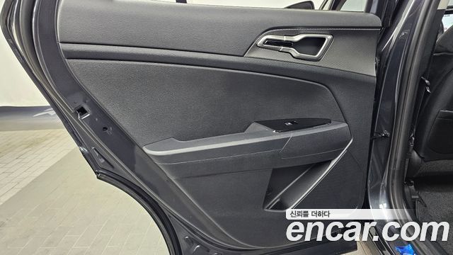 Kia Sportage 2022 — photo 15