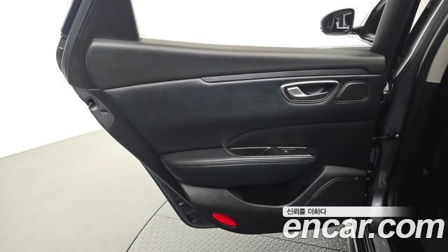 Renault Korea SM6 2016 — photo 15