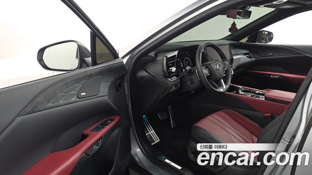 Lexus RX 2025 — photo 13