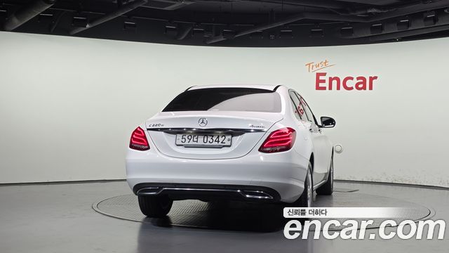 Mercedes-Benz C-Class 2016 — photo 4