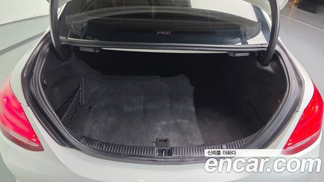 Mercedes-Benz C-Class 2016 — photo 20