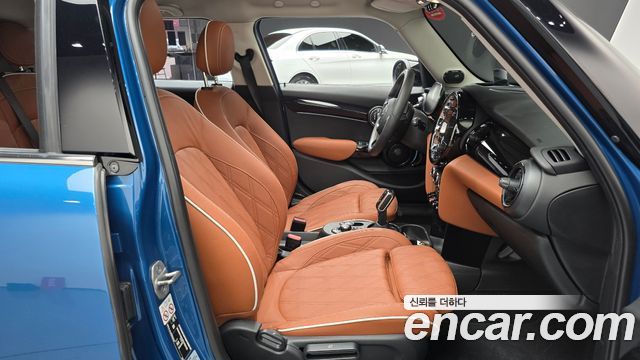 Mini Cooper 2024 — photo 11