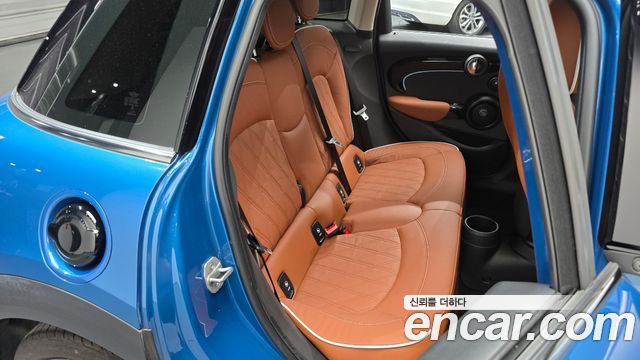 Mini Cooper 2024 — photo 12