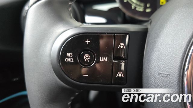 Mini Cooper 2024 — photo 15