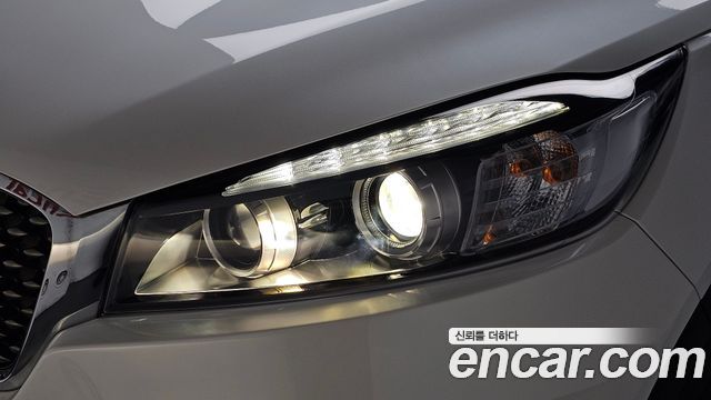 Kia Sorento 2017 — photo 8