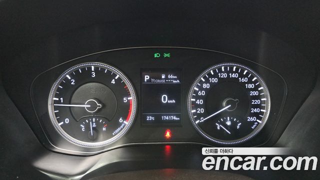 Hyundai Santafe 2019 — photo 11