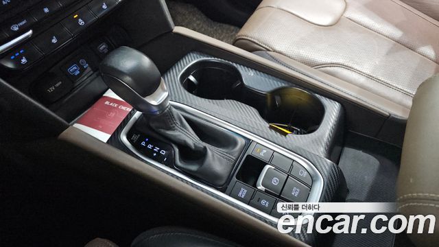 Hyundai Santafe 2019 — photo 12