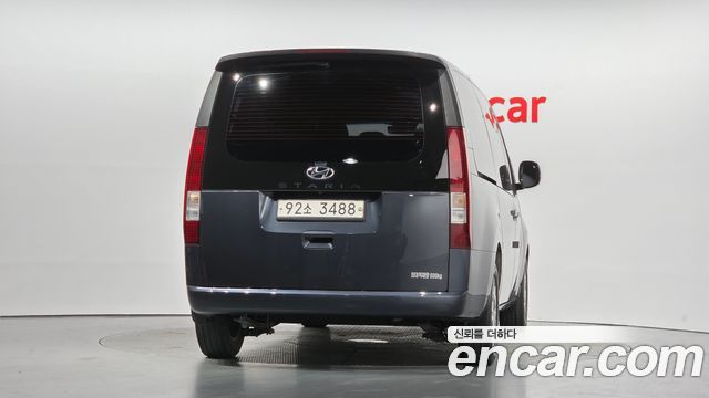 Hyundai Staria 2022 — photo 4