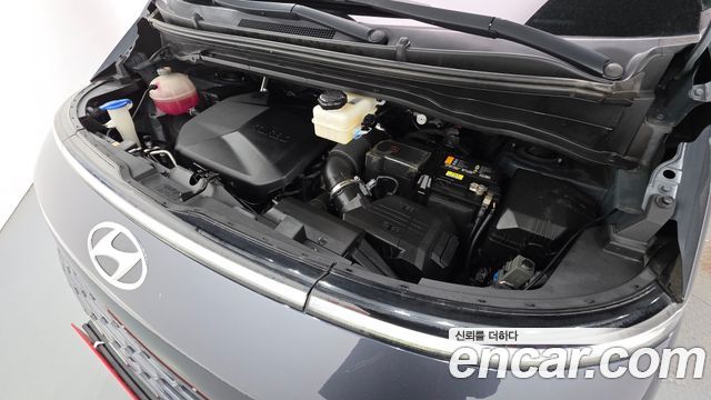Hyundai Staria 2022 — photo 6
