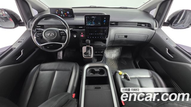 Hyundai Staria 2022 — photo 10
