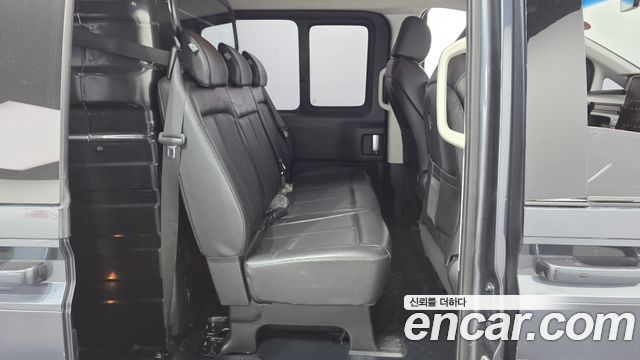 Hyundai Staria 2022 — photo 17