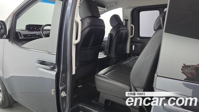 Hyundai Staria 2022 — photo 18