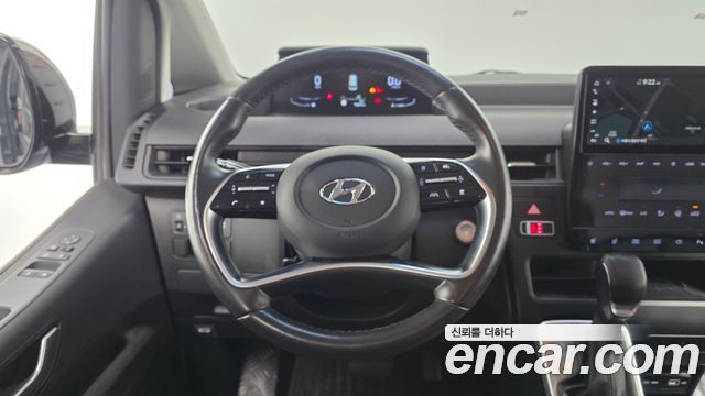Hyundai Staria 2022 — photo 20