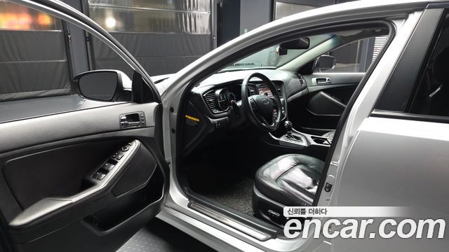 Kia K5 2012 — photo 13
