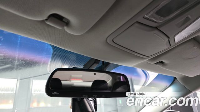 Kia K5 2012 — photo 22
