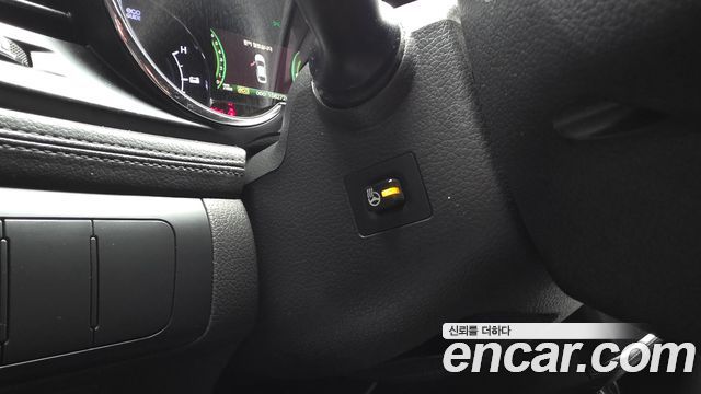 Kia K5 2012 — photo 24