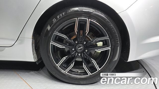 Kia K5 2012 — photo 7