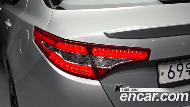 Kia K5 2012 — photo 9
