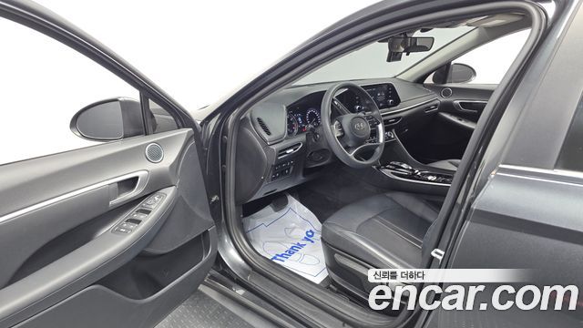 Hyundai Sonata 2021 — photo 13