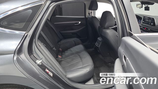 Hyundai Sonata 2021 — photo 17