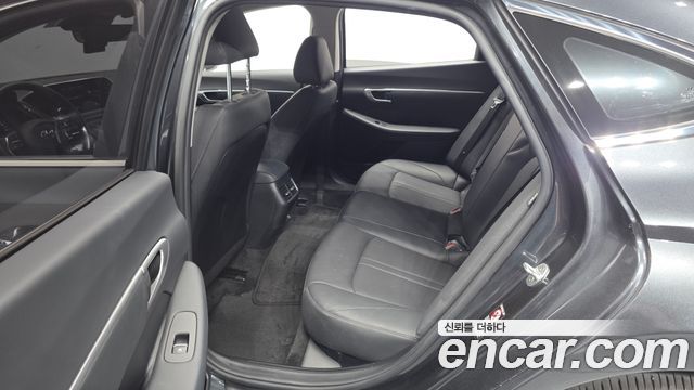 Hyundai Sonata 2021 — photo 18