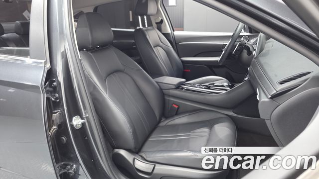 Hyundai Sonata 2021 — photo 16