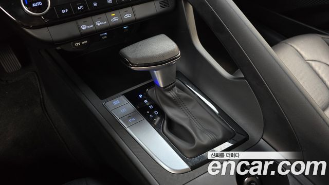 Hyundai AVANTE 2024 — photo 12