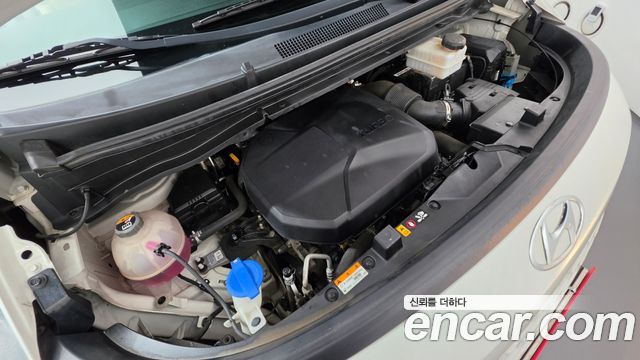 Hyundai Staria 2022 — photo 6