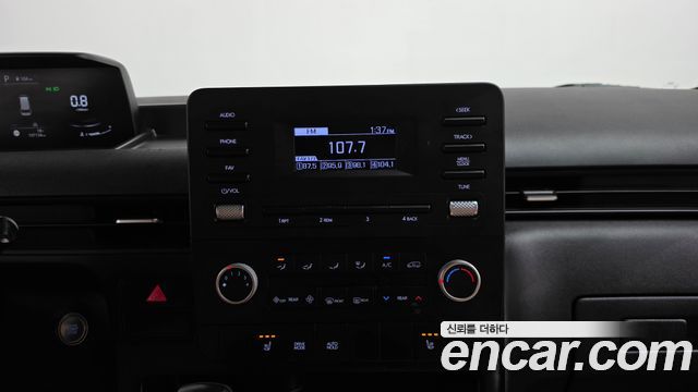 Hyundai Staria 2022 — photo 19