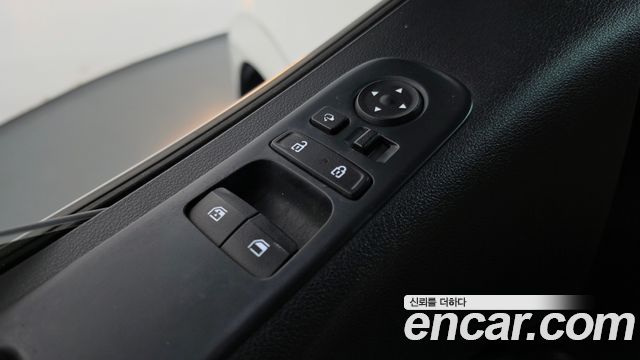 Hyundai Staria 2022 — photo 26