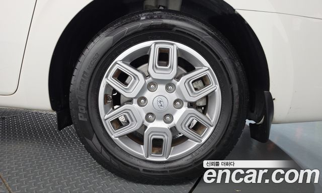 Hyundai Staria 2022 — photo 7