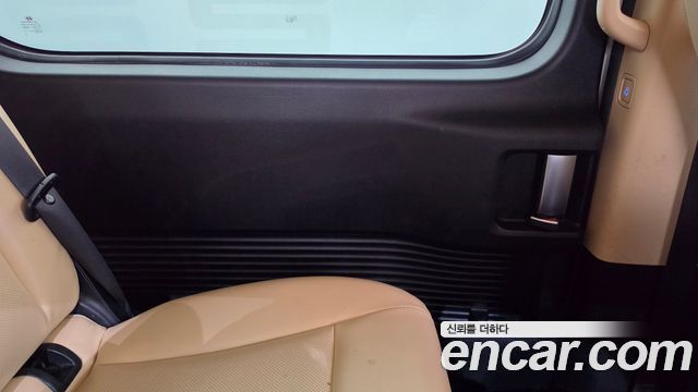 Hyundai Staria 2022 — photo 15