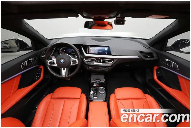 BMW 1-Series 2021 — photo 7