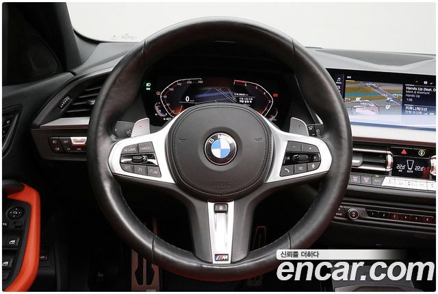 BMW 1-Series 2021 — photo 12