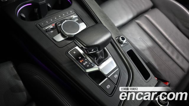 Audi A4 2019 — photo 9