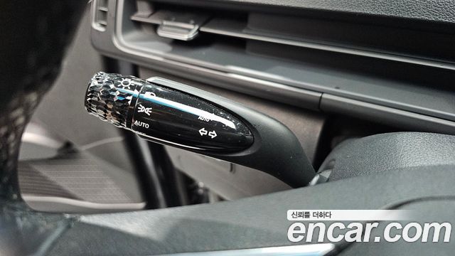 Hyundai Staria 2025 — photo 24