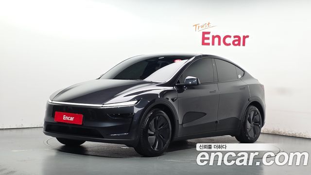 Tesla Model Y 2026 — photo 1