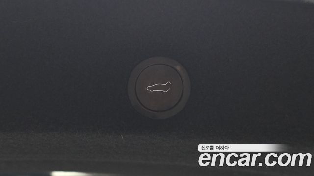 Tesla Model Y 2026 — photo 29