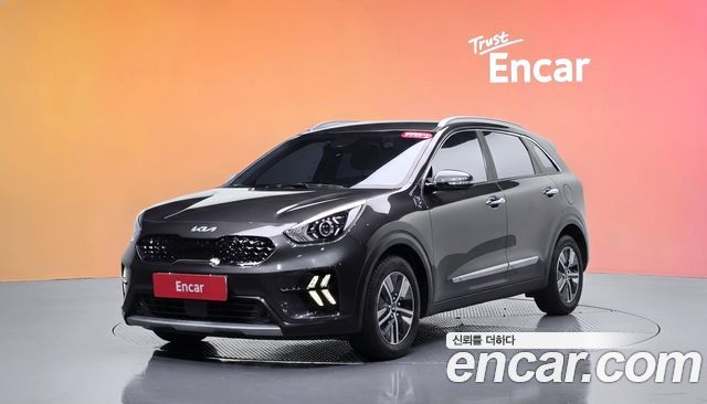 Kia Niro 2022 — photo 1