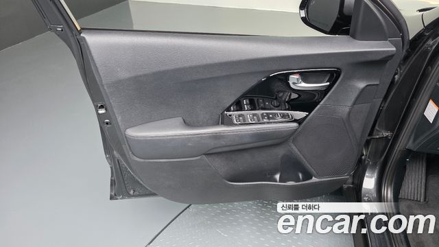 Kia Niro 2022 — photo 14